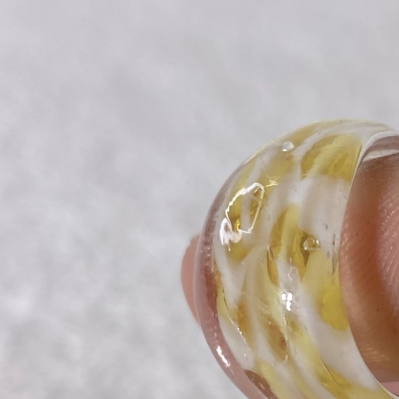 Vintage Art Glass Handmade Yellow White Band Ring - Picture 8 of 13